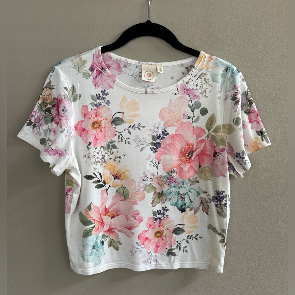 Live In The Moment Flower T-Shirt